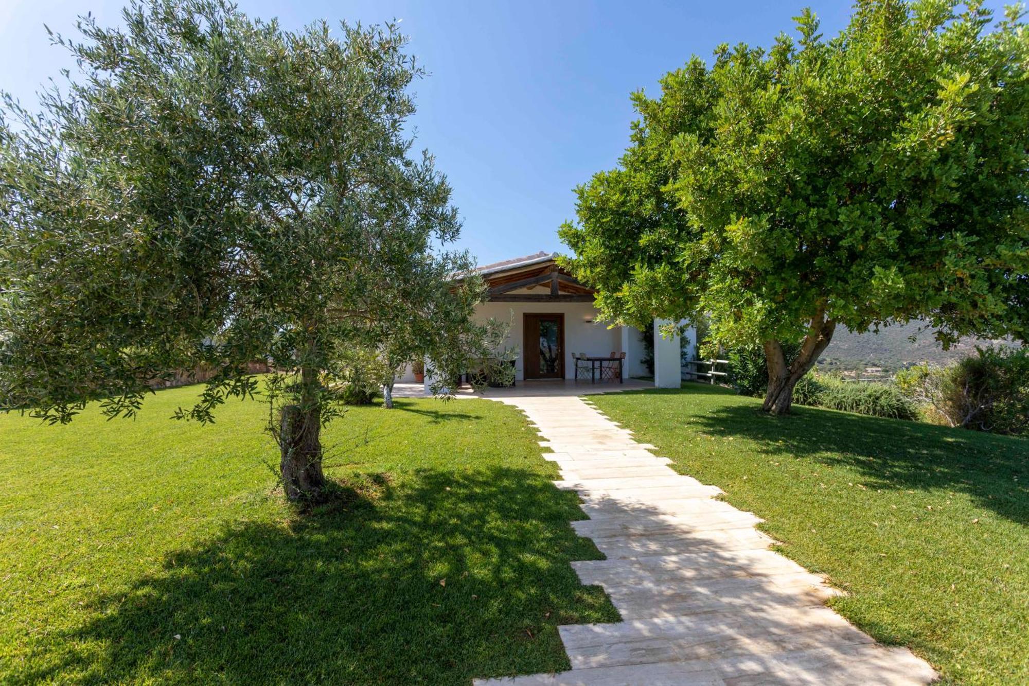 Villa Alba Esclusiva Villa Con Piscina A Sfioro E Vista Mozzafiato Sul Mare クニャナ エクステリア 写真